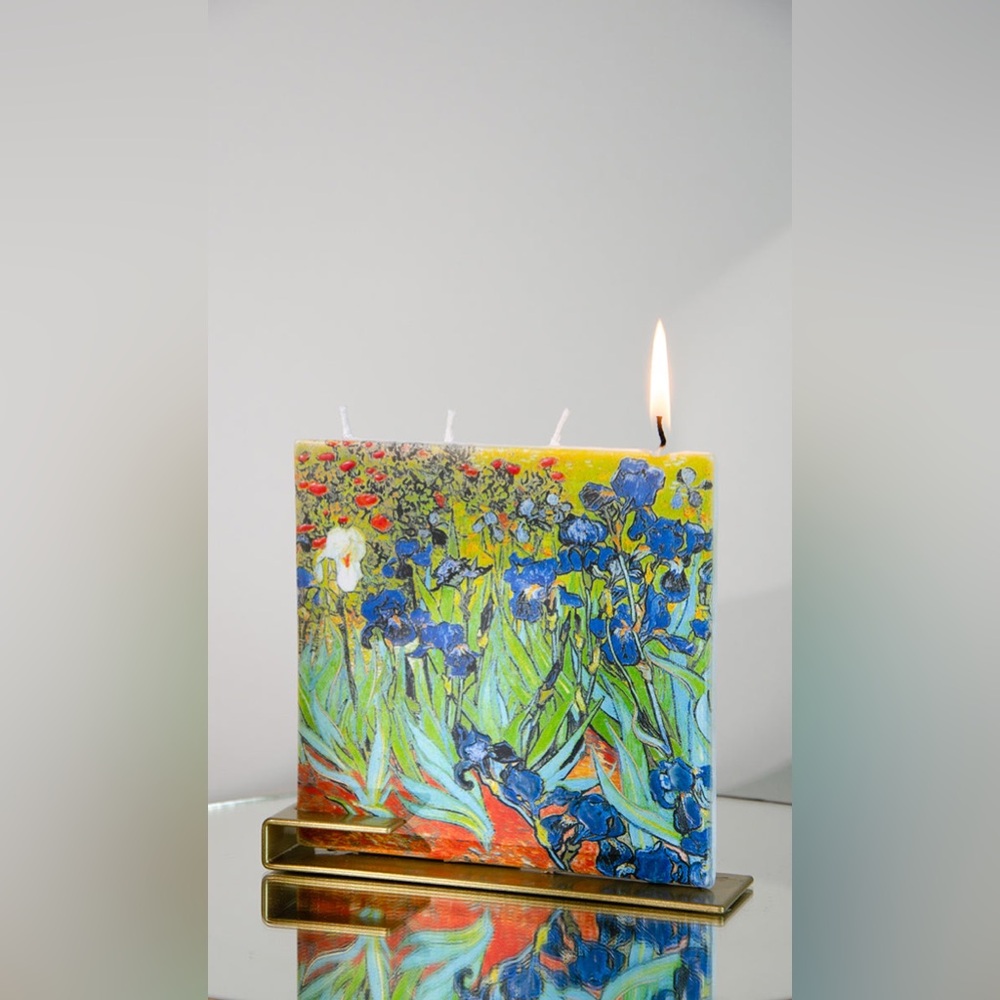 NWT FLATYZ Vincent van Gogh Irises Handcrafted Flat Candle - Picture 4 of 7